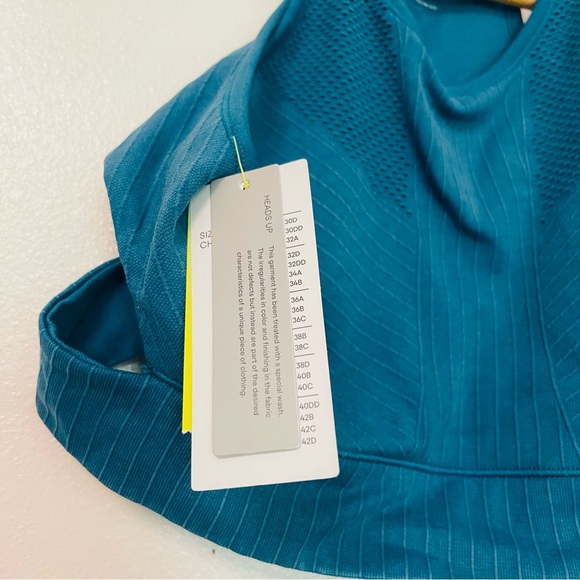 NWT All in Motion Teal Blue High Neck Cut Out Sports Bra Large - Picture 5 of 9